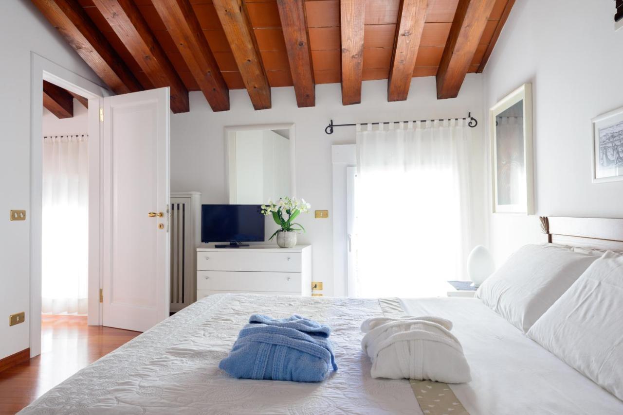 Apartment Deluxe Isola Di Mezzo Treviso Esterno foto